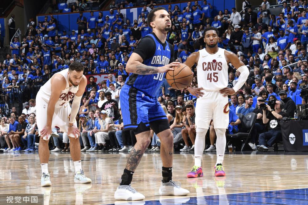 更是向外界 更是向外界