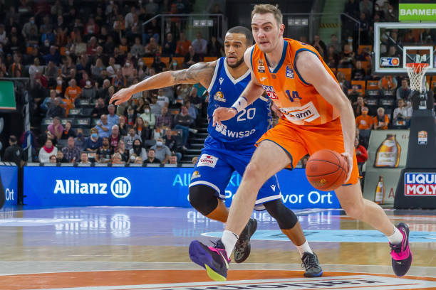 还有蝶泳 还有蝶泳