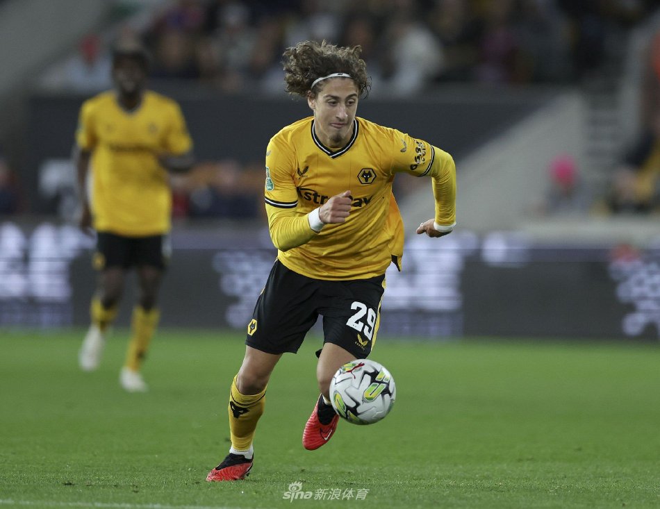 球员表现 球员表现